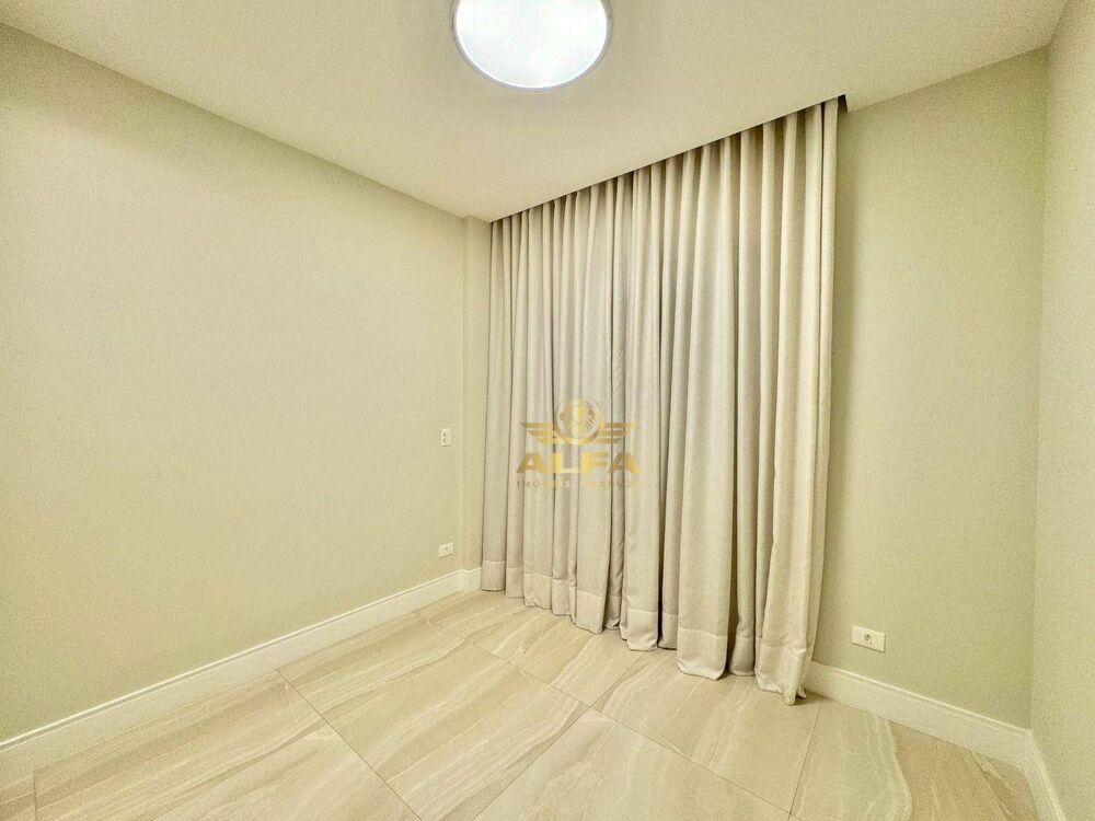 Cobertura, 3 quartos, 237 m² - Foto 2