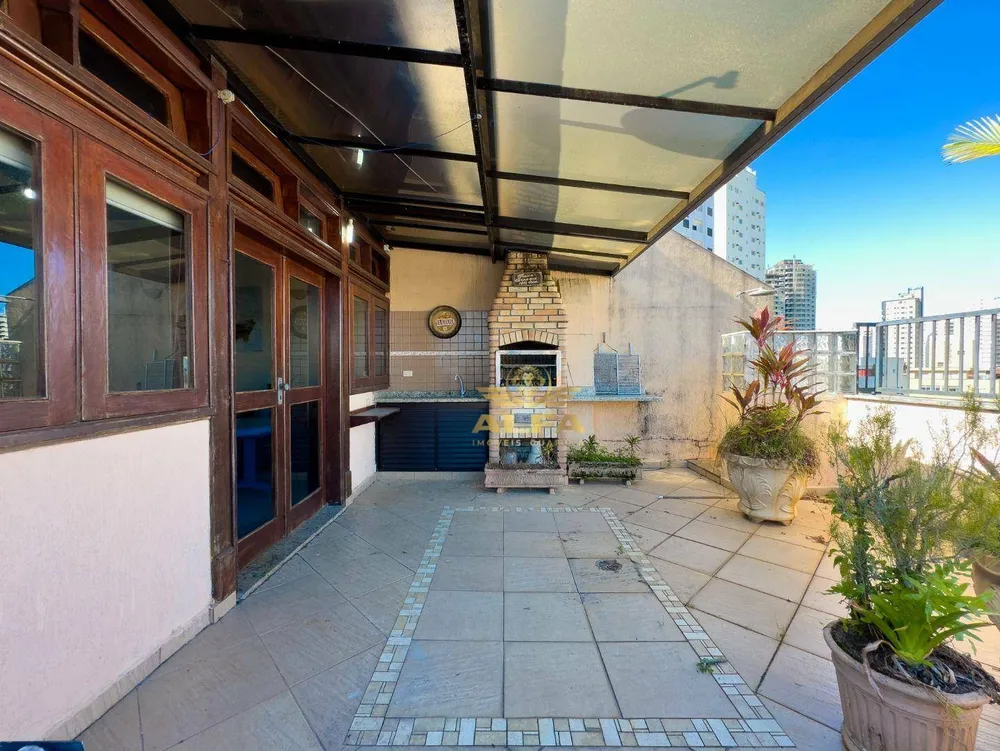 Cobertura, 3 quartos, 245 m² - Foto 2