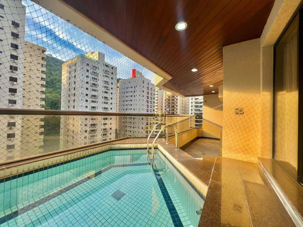 Apartamento, 3 quartos, 140 m² - Foto 1
