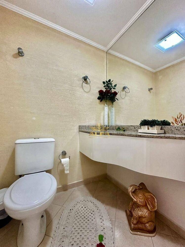 Apartamento, 4 quartos, 140 m² - Foto 1