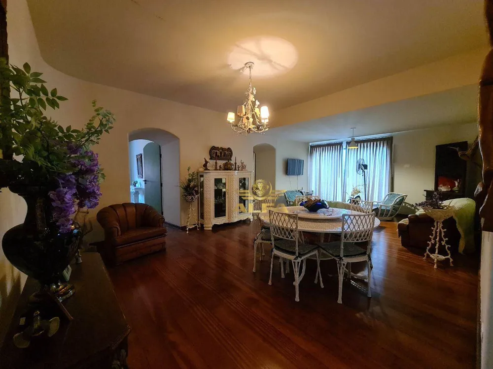 Cobertura, 3 quartos, 270 m² - Foto 1