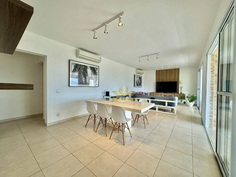Apartamento, 3 quartos, 158 m² - Foto 1