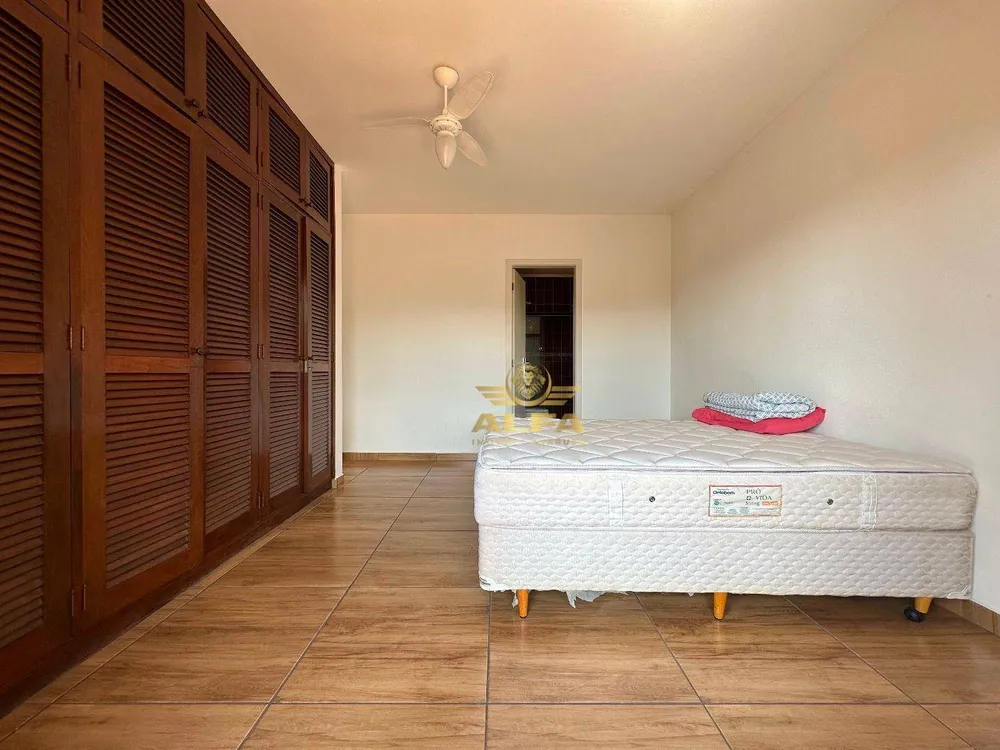 Casa, 3 quartos, 286 m² - Foto 4