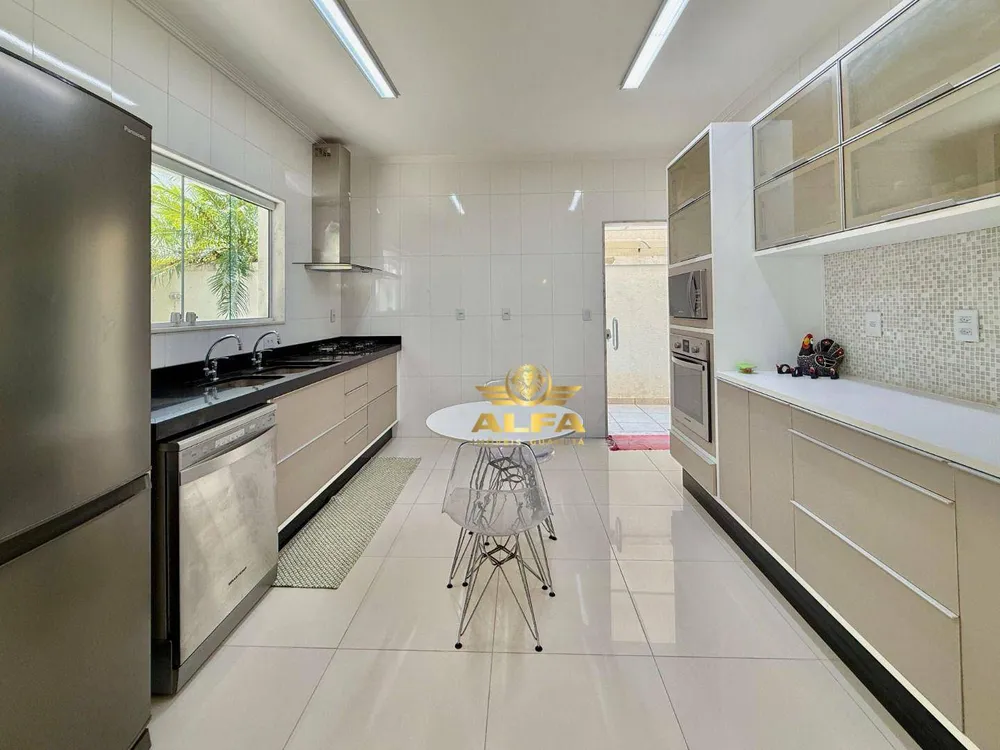 Sobrado, 4 quartos, 234 m² - Foto 4