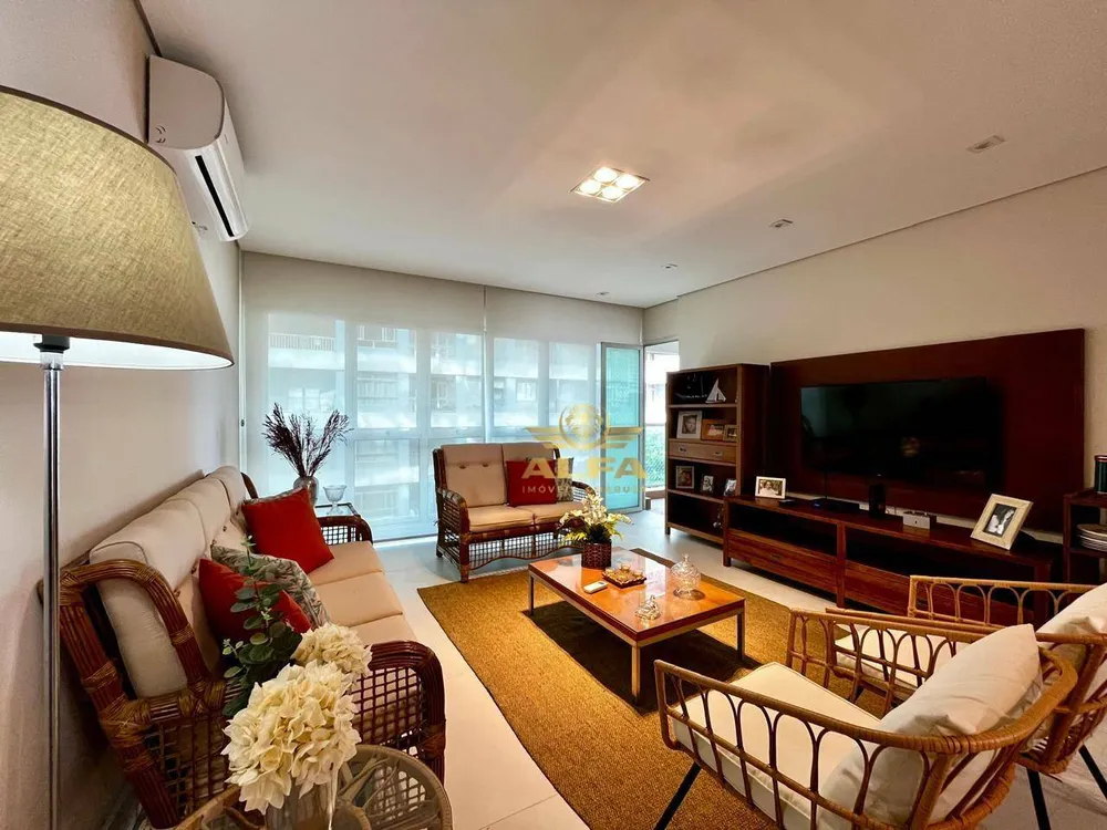 Apartamento, 3 quartos, 140 m² - Foto 1
