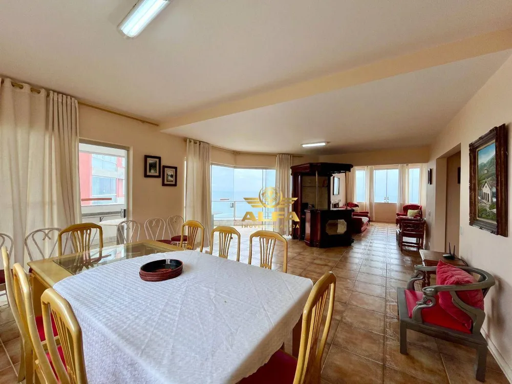 Apartamento, 3 quartos, 236 m² - Foto 1