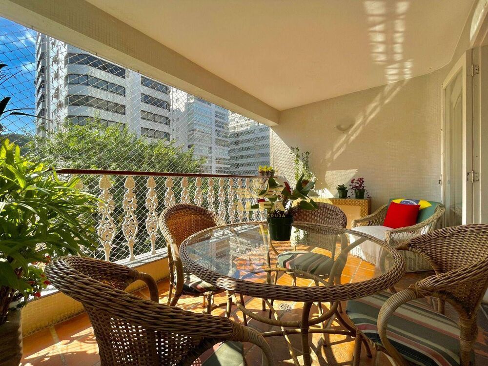 Apartamento, 3 quartos, 139 m² - Foto 2