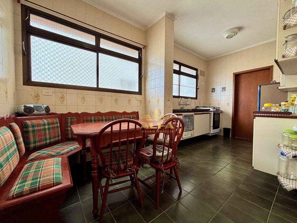 Apartamento, 3 quartos, 140 m² - Foto 1