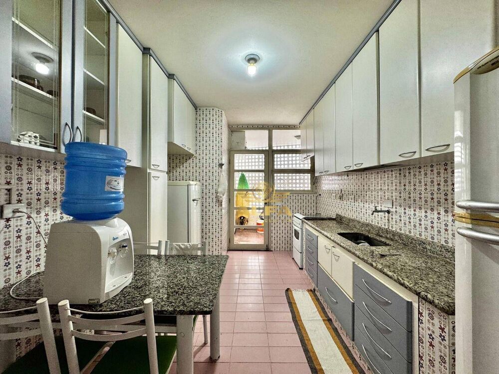 Apartamento à venda com 2 quartos, 141m² - Foto 6