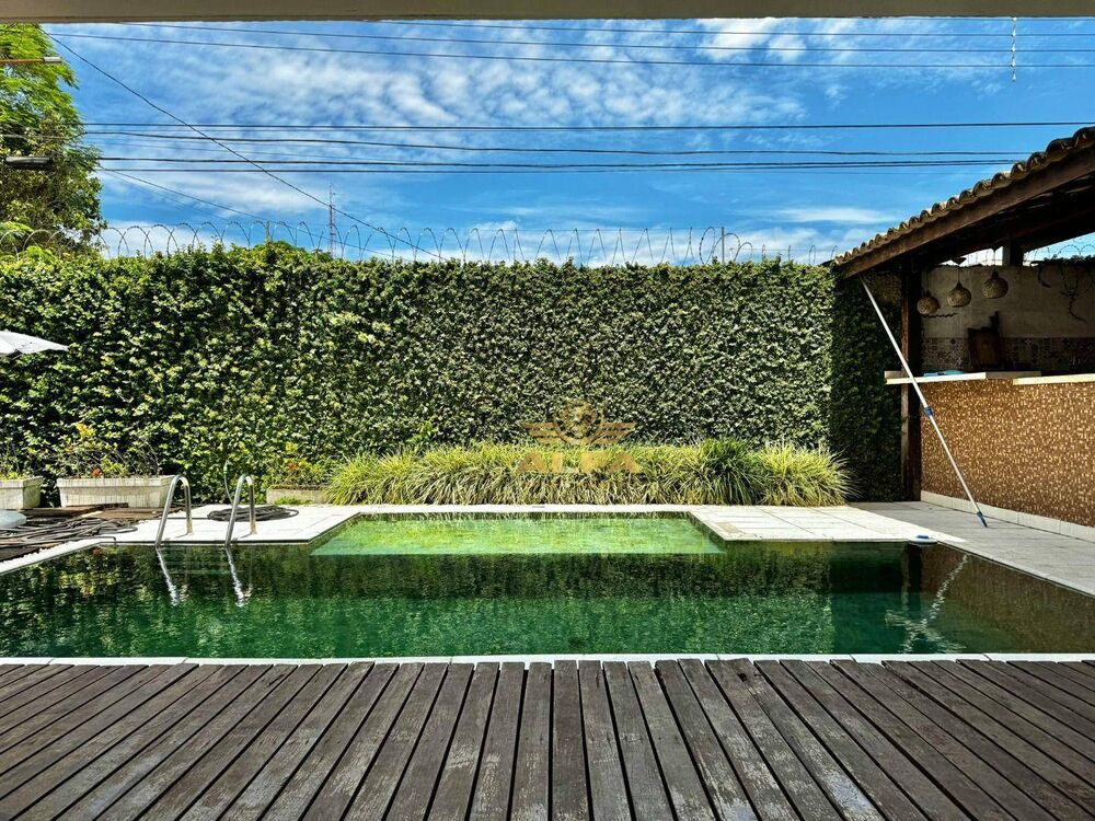 Apartamento à venda com 2 quartos, 141m² - Foto 1