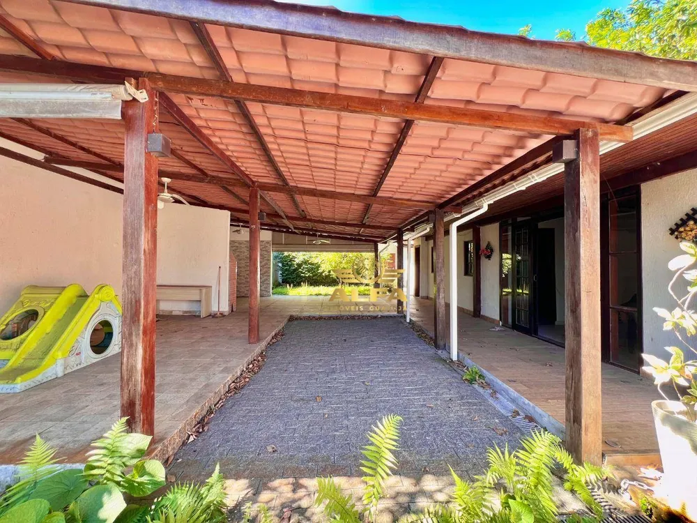 Casa, 6 quartos, 184 m² - Foto 2