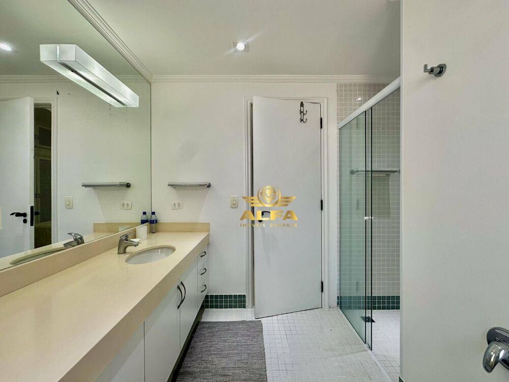 Apartamento à venda com 3 quartos, 221m² - Foto 19