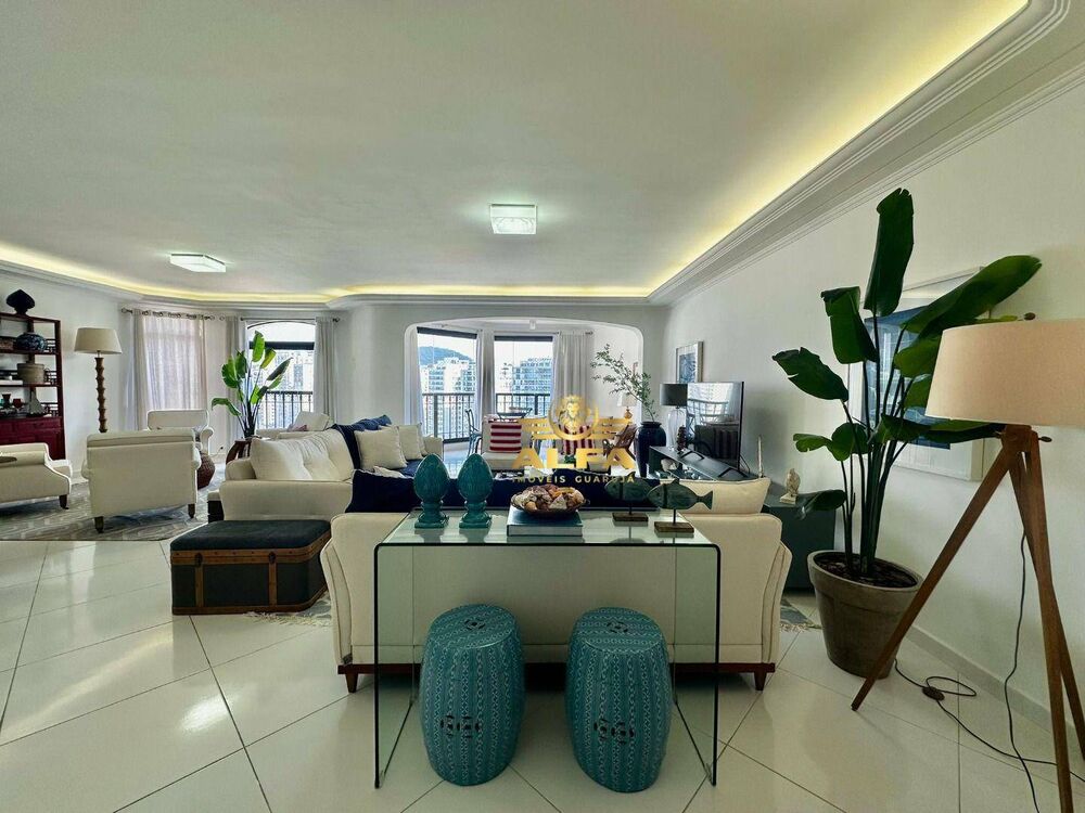 Apartamento à venda com 3 quartos, 221m² - Foto 4