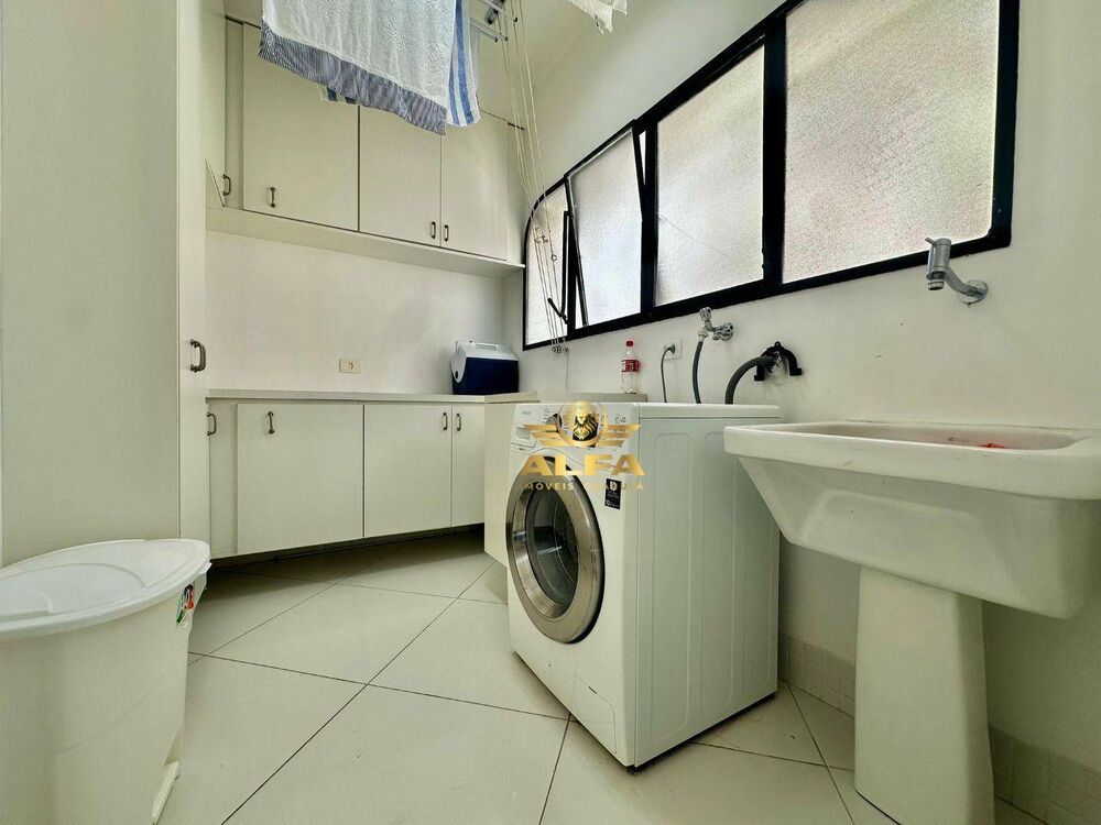 Apartamento à venda com 3 quartos, 221m² - Foto 24