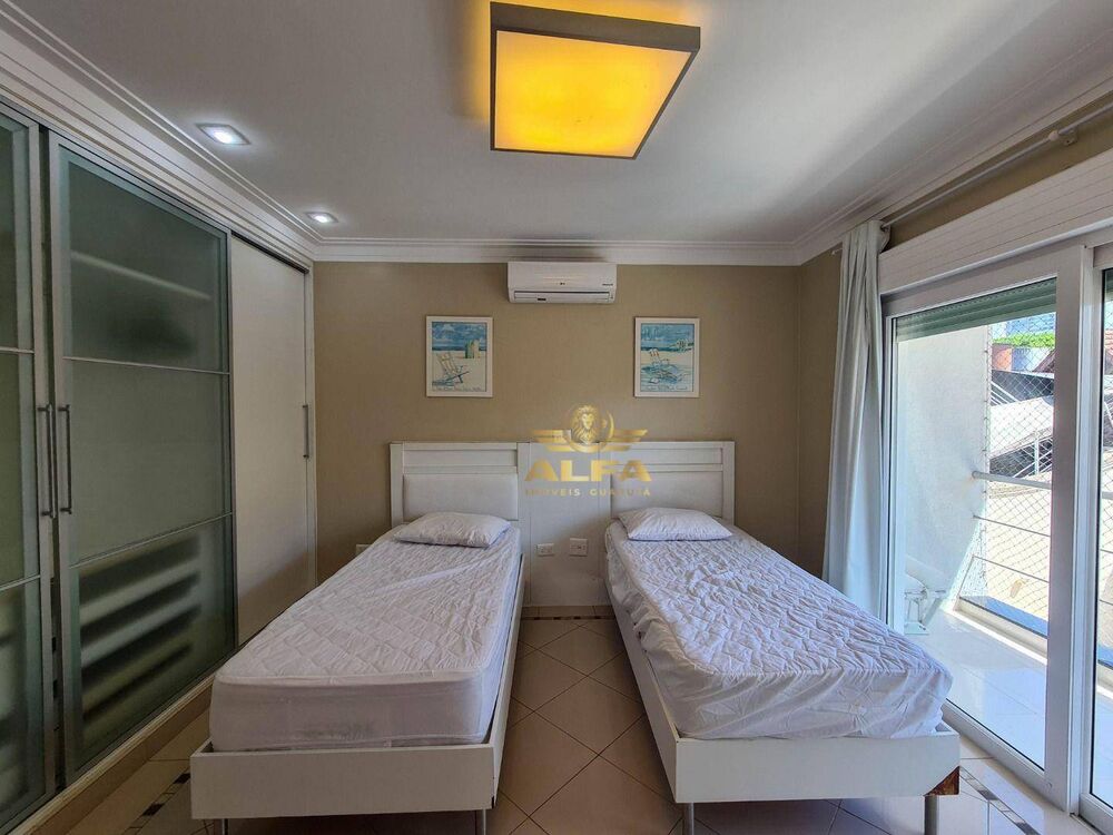 Casa à venda com 7 quartos, 900m² - Foto 16