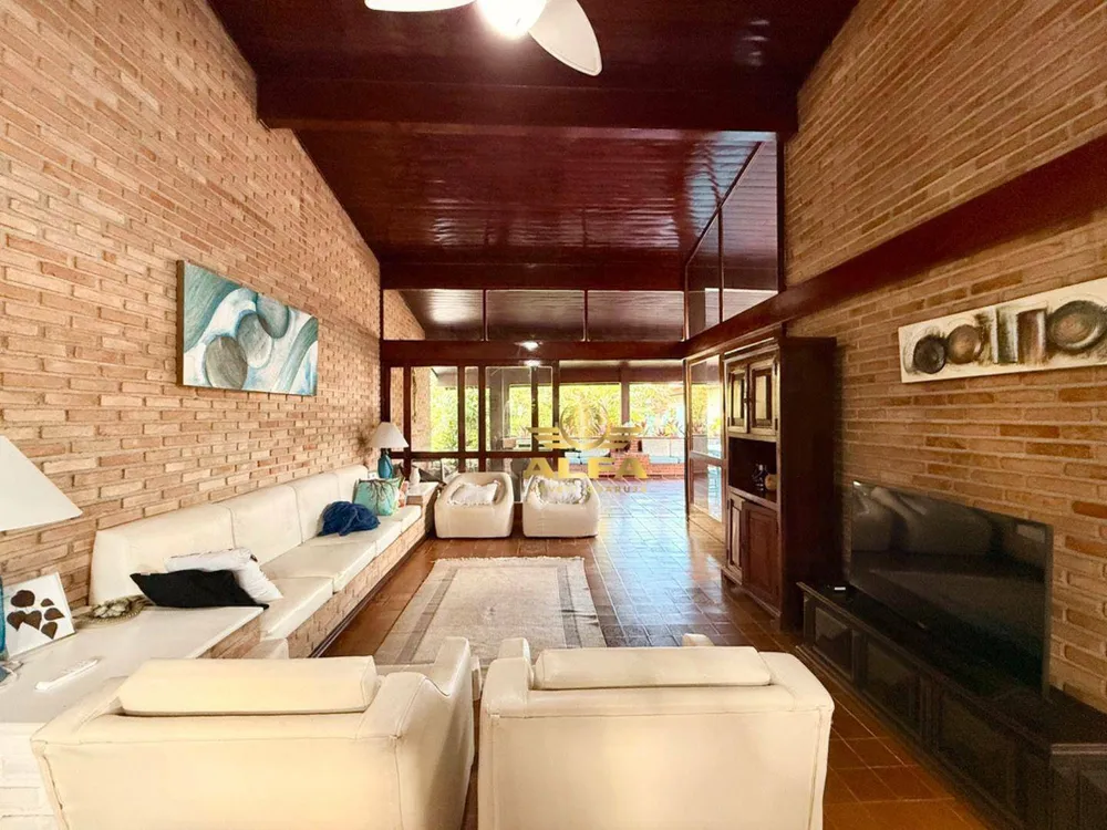 Casa, 6 quartos, 311 m² - Foto 1