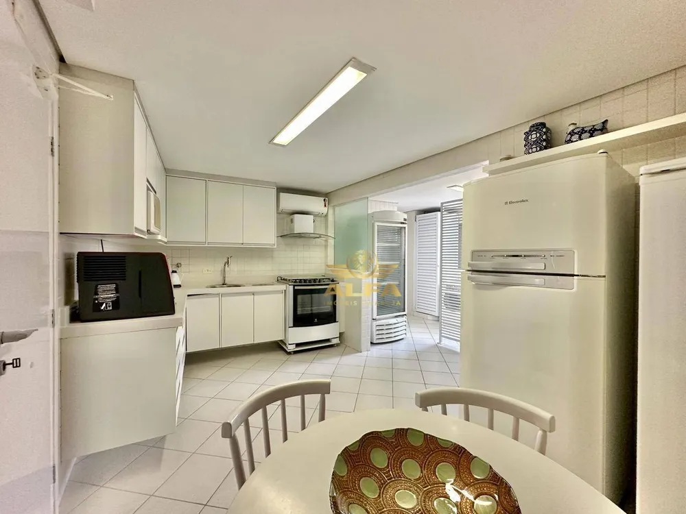 Apartamento, 3 quartos, 184 m² - Foto 10