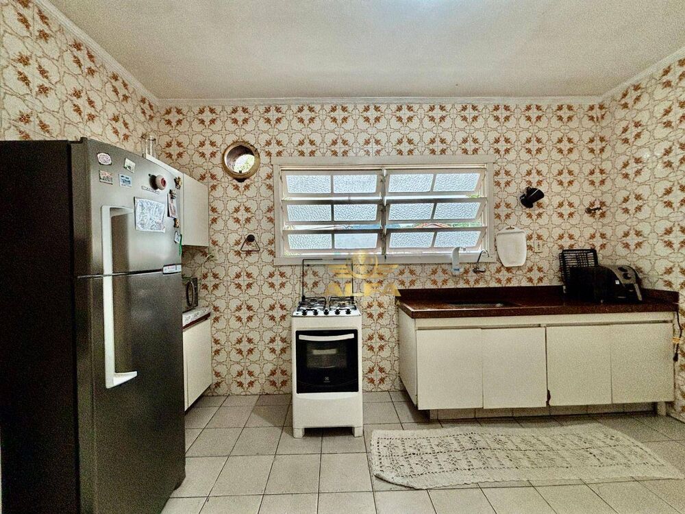 Casa, 3 quartos, 168 m² - Foto 2