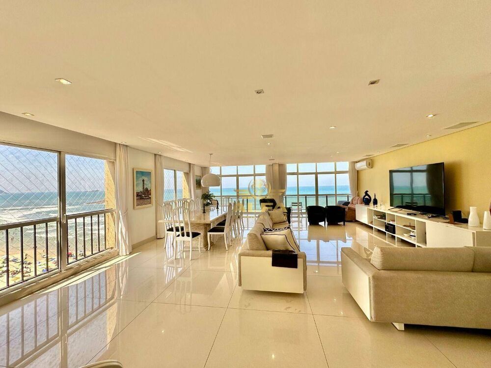 Apartamento, 3 quartos, 211 m² - Foto 1