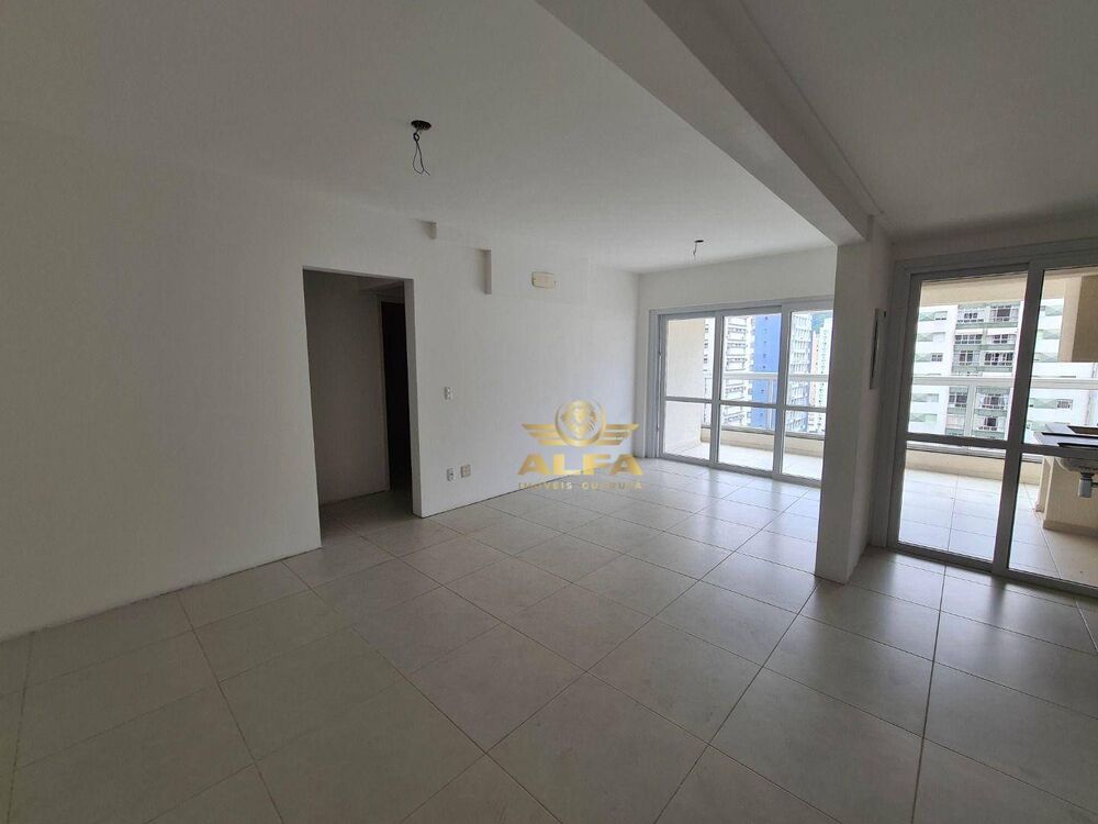 Apartamento à venda com 3 quartos, 100m² - Foto 1