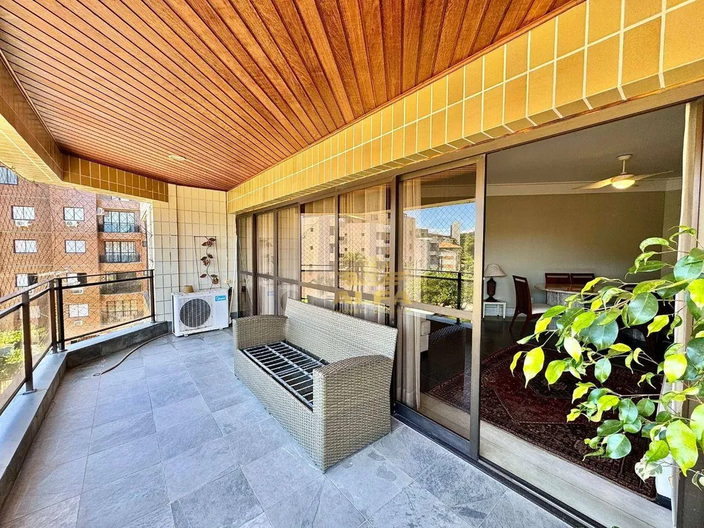 Apartamento, 3 quartos, 156 m² - Foto 1