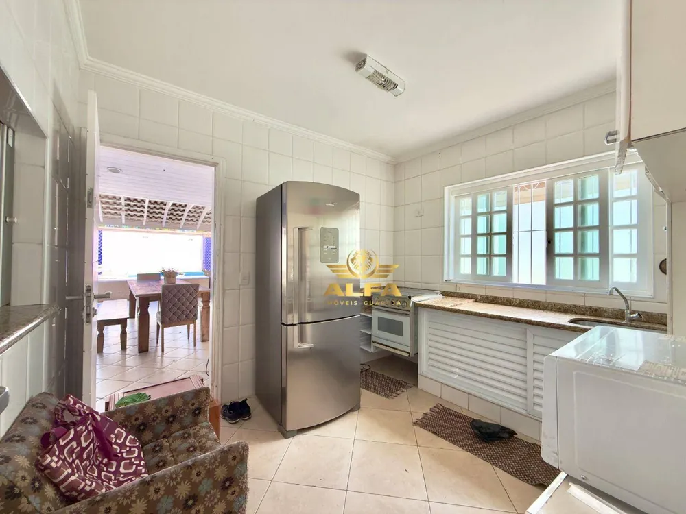 Casa, 4 quartos, 250 m² - Foto 11