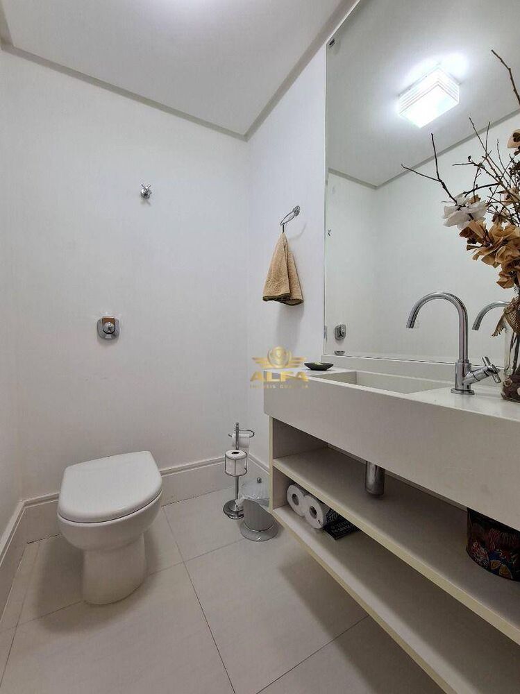 Apartamento à venda com 3 quartos, 175m² - Foto 2