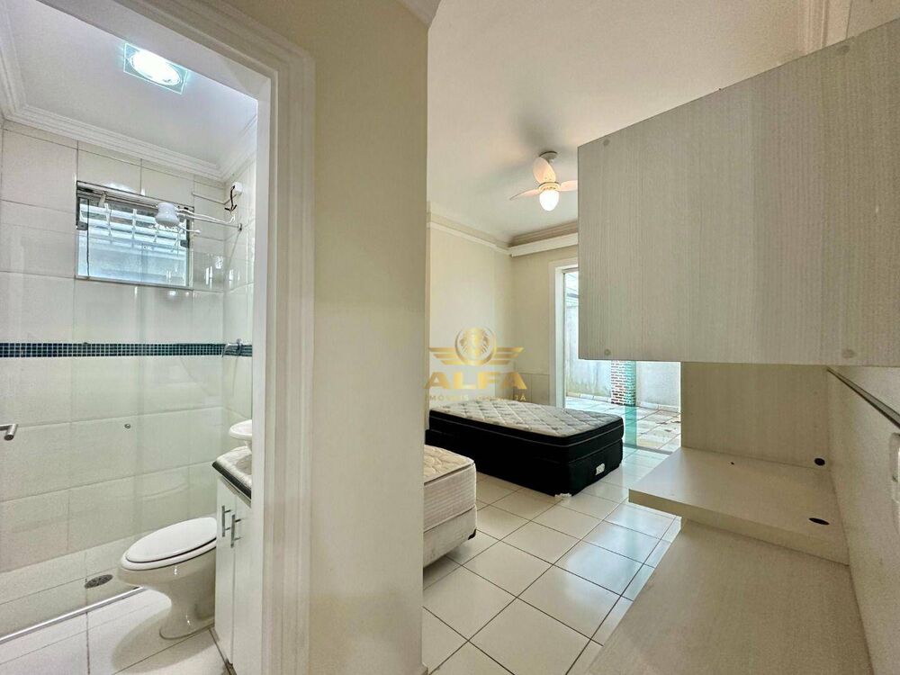 Apartamento, 3 quartos, 490 m² - Foto 2