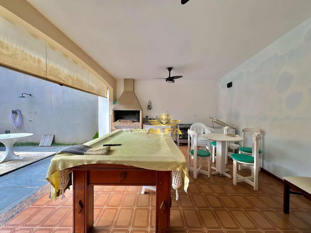 Casa, 4 quartos, 240 m² - Foto 10
