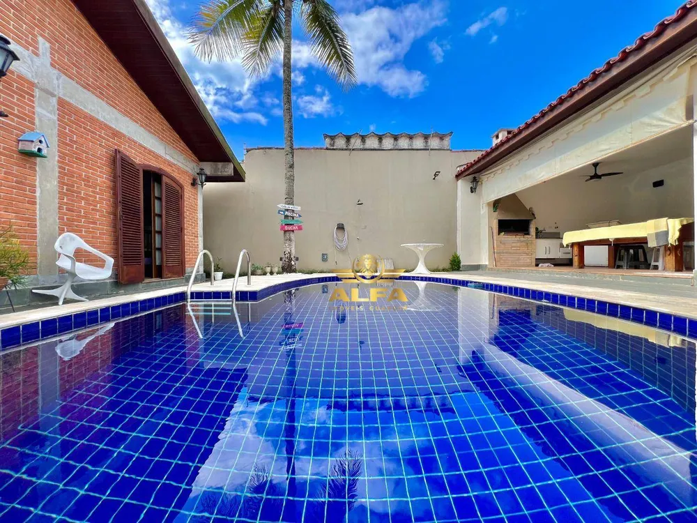 Casa, 4 quartos, 240 m² - Foto 1