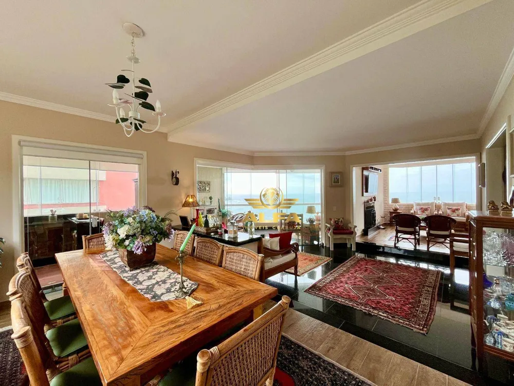 Apartamento, 3 quartos, 236 m² - Foto 1