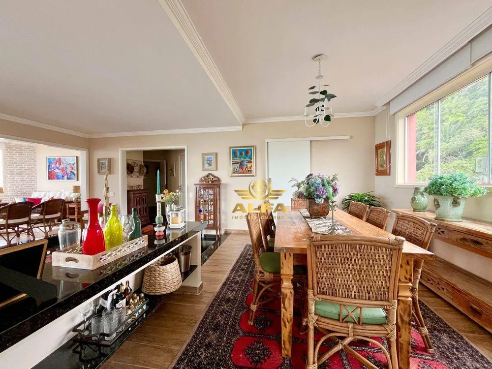 Apartamento, 3 quartos, 236 m² - Foto 2