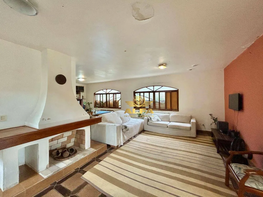 Casa, 4 quartos, 300 m² - Foto 1