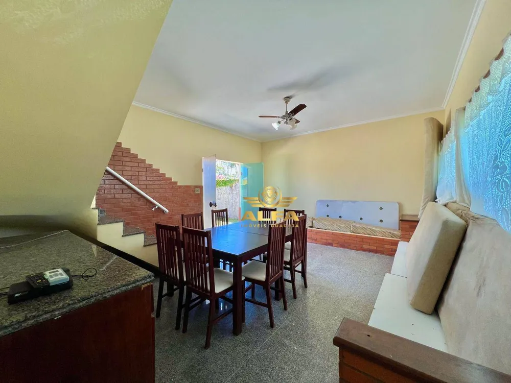Casa, 3 quartos, 200 m² - Foto 1