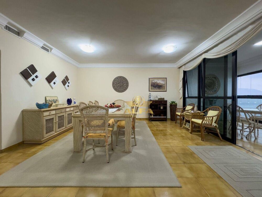 Apartamento à venda com 3 quartos, 159m² - Foto 6