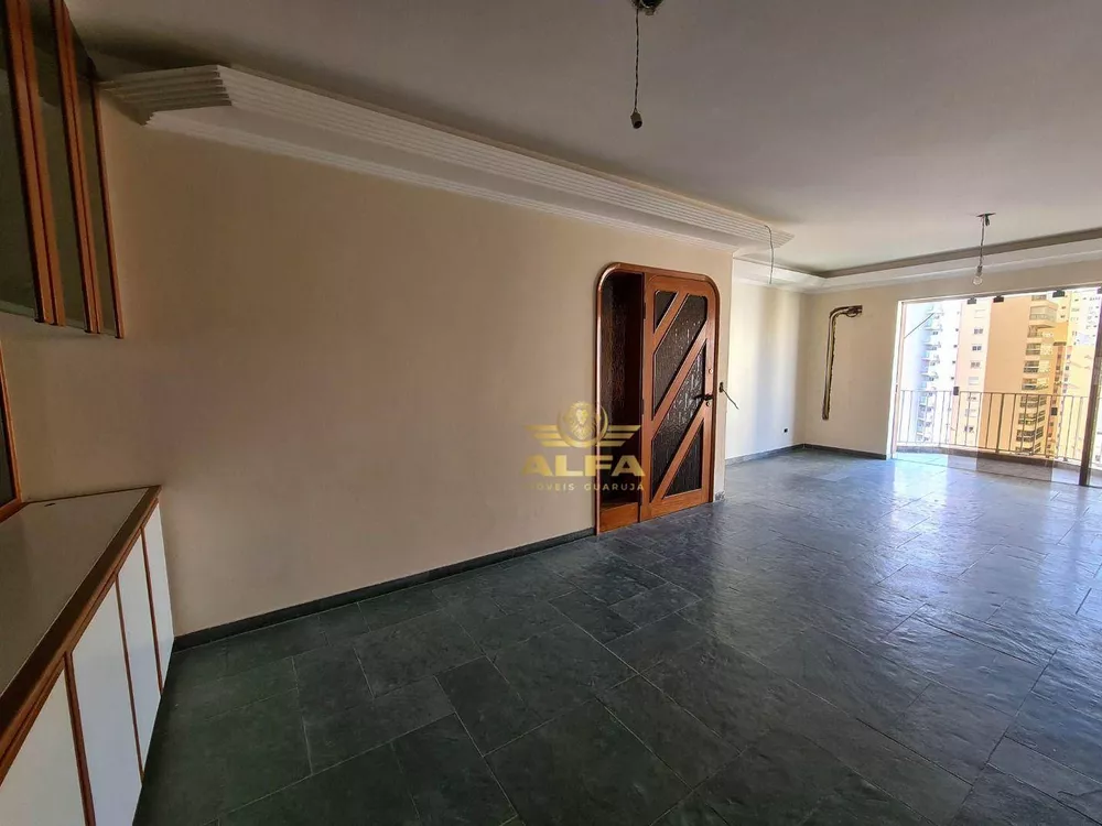 Apartamento à venda com 3 quartos, 130m² - Foto 2