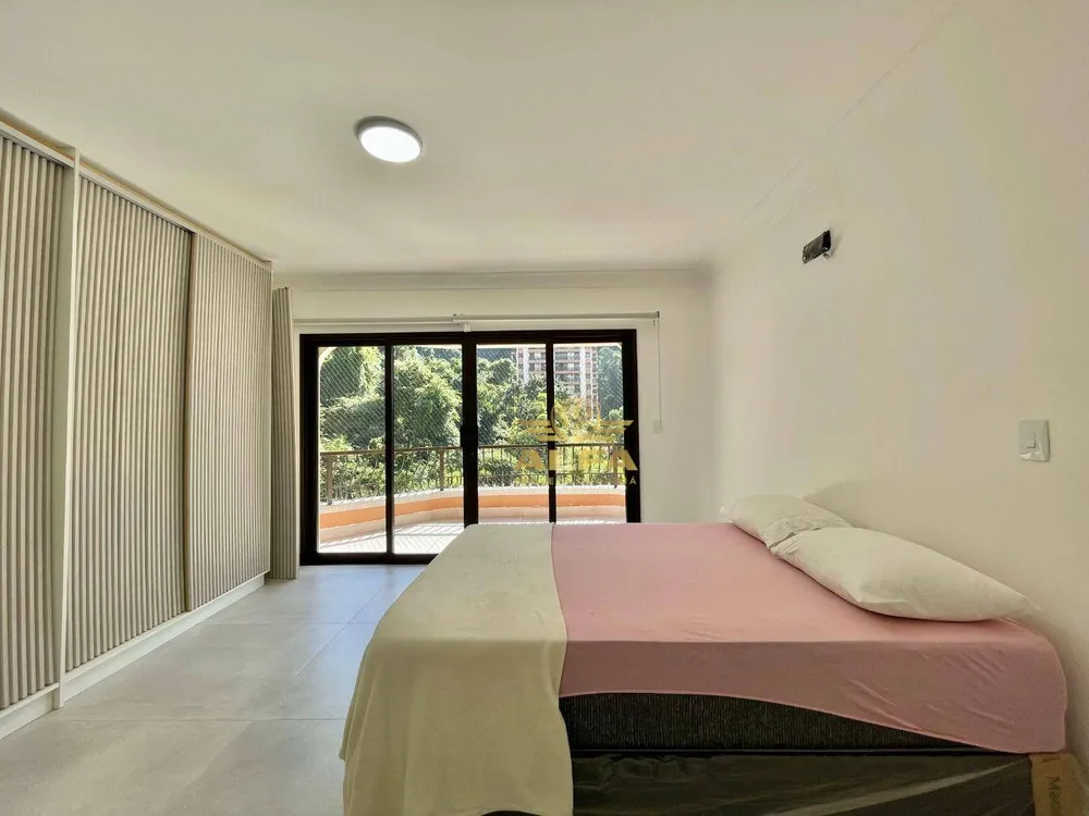 Apartamento, 3 quartos, 182 m² - Foto 9