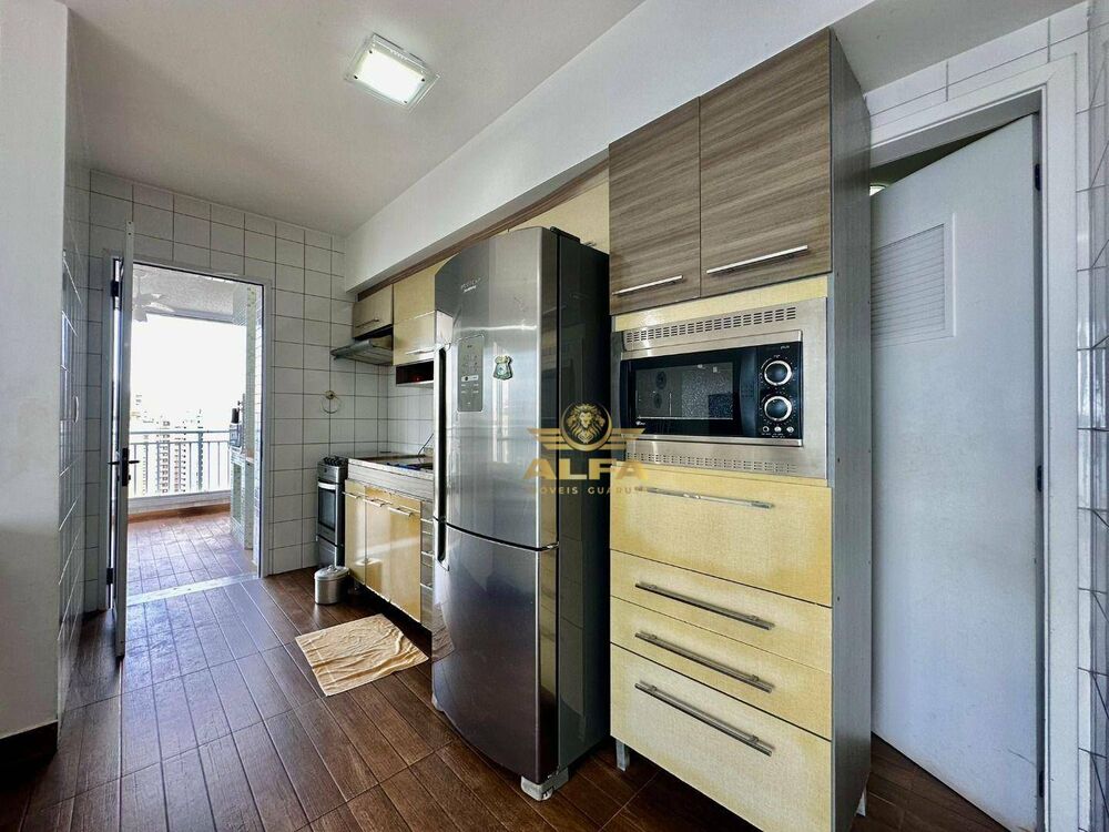 Apartamento à venda com 3 quartos, 130m² - Foto 2