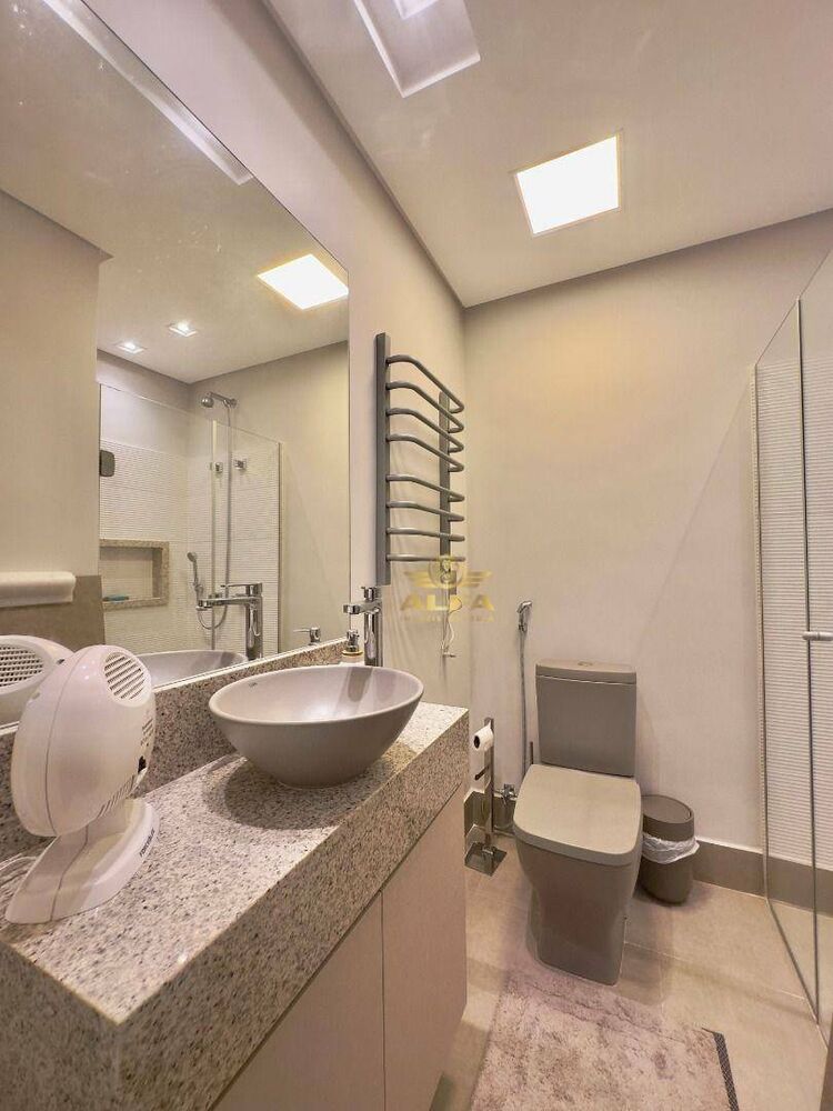Apartamento à venda com 4 quartos, 201m² - Foto 24