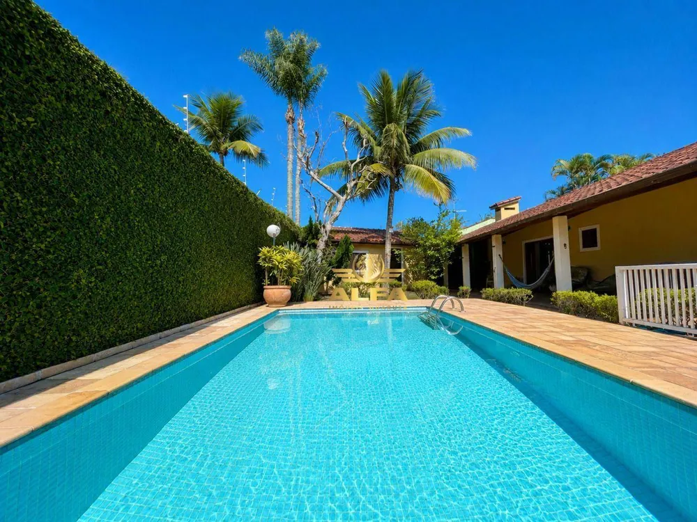 Casa, 5 quartos, 330 m² - Foto 1