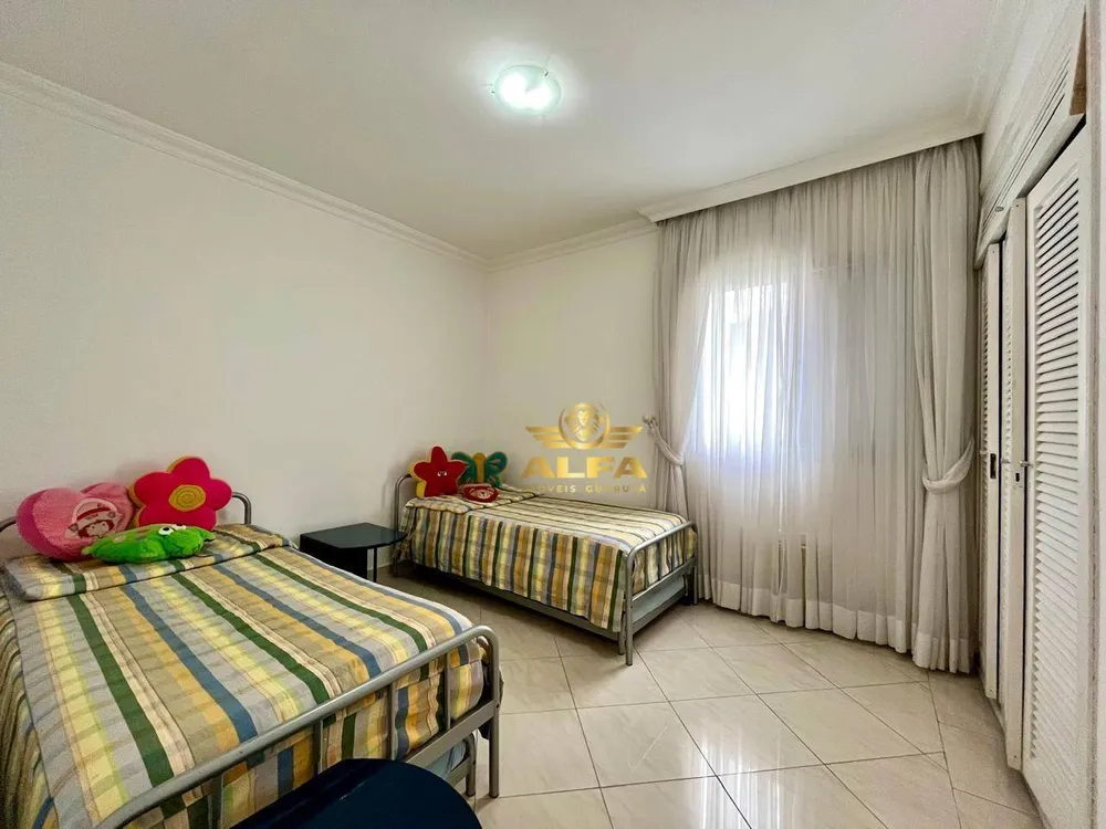 Apartamento, 3 quartos, 196 m² - Foto 2