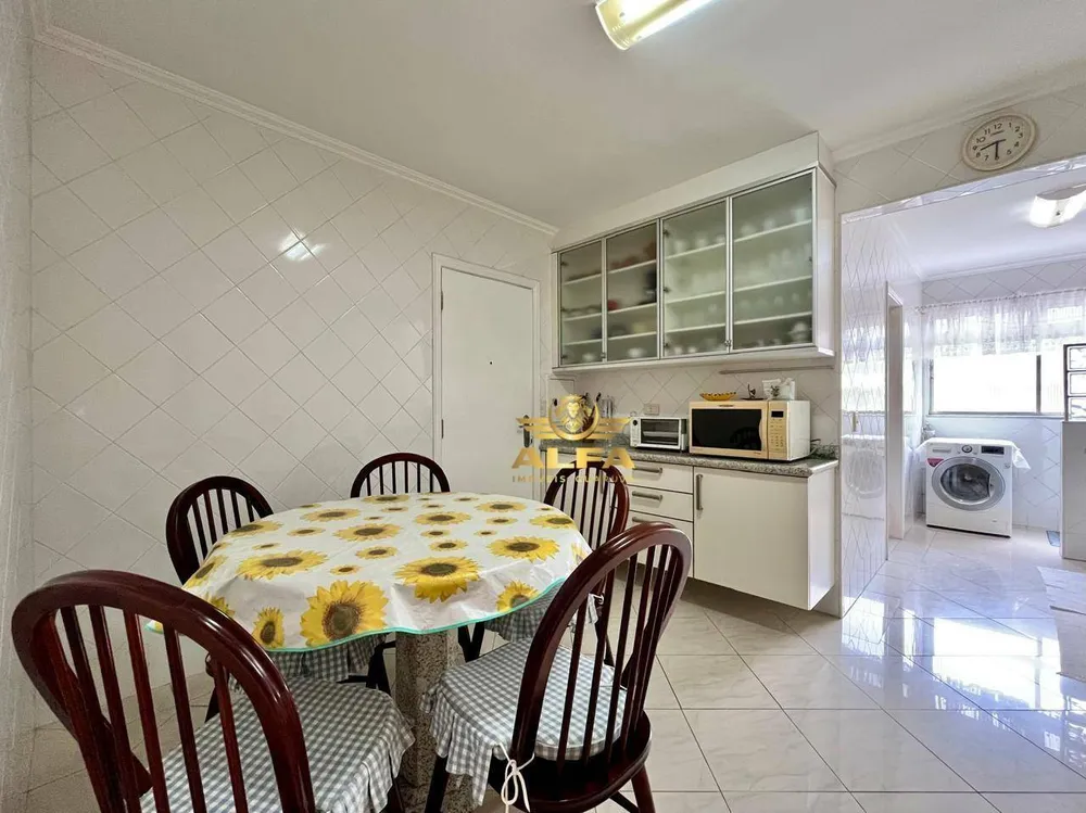 Apartamento, 3 quartos, 196 m² - Foto 1