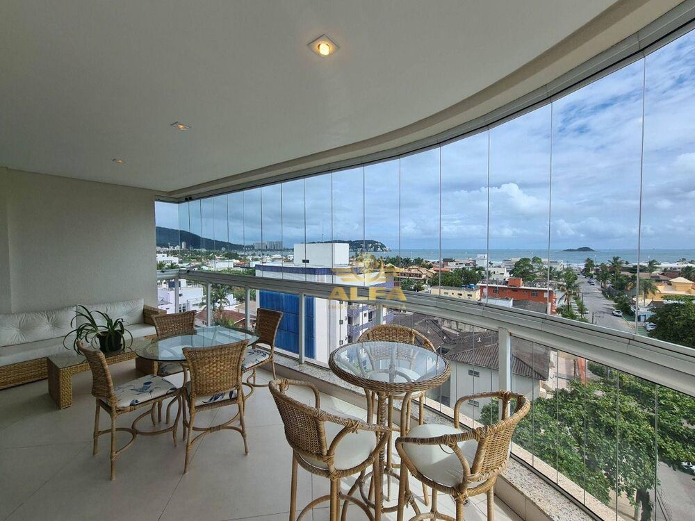 Apartamento à venda com 3 quartos, 132m² - Foto 2