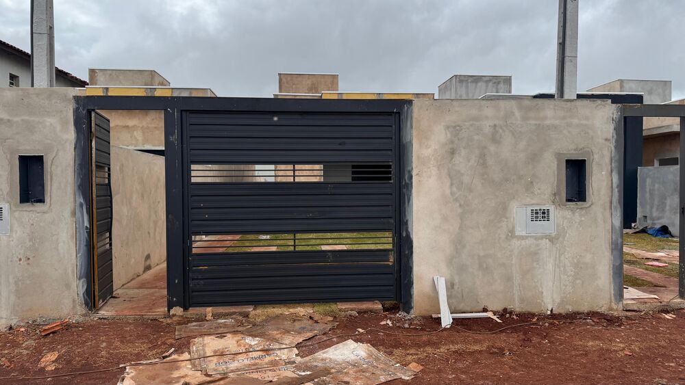 Casa à venda com 2 quartos, 48m² - Foto 2
