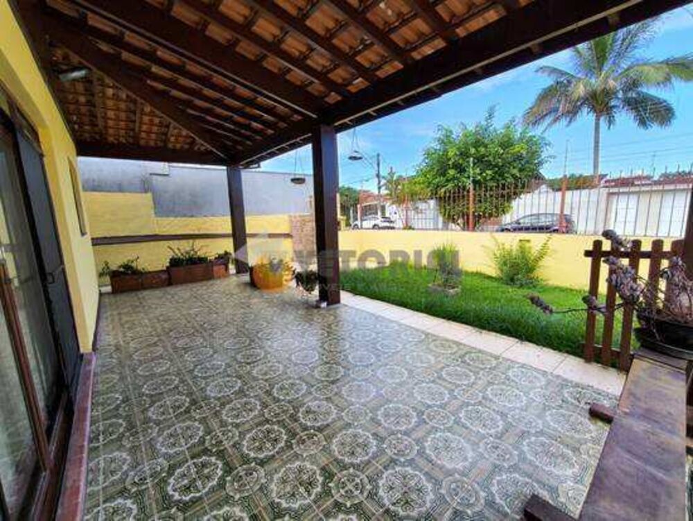 Casa à venda com 4 quartos, 177m² - Foto 3