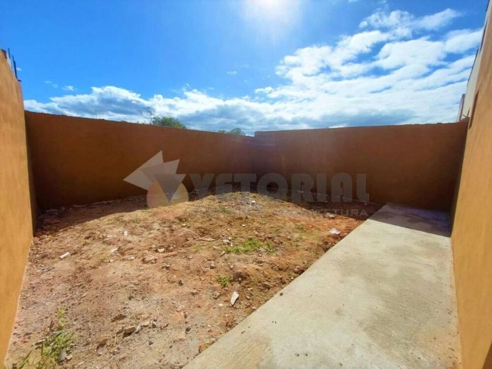 Casa à venda com 3 quartos, 80m² - Foto 14