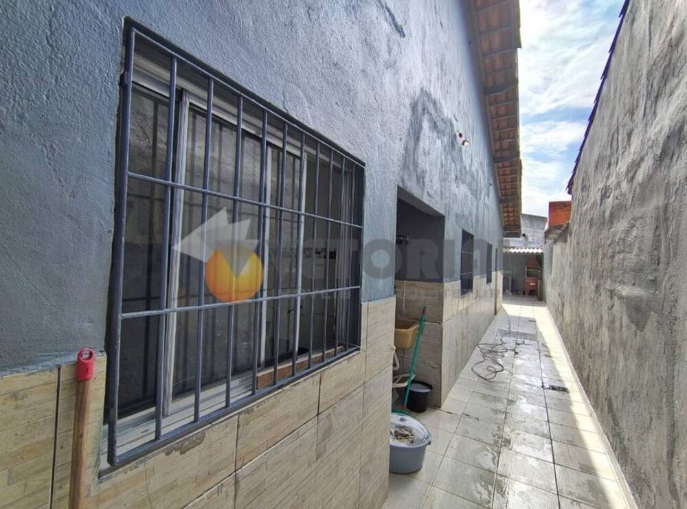 Casa à venda com 3 quartos, 121m² - Foto 11