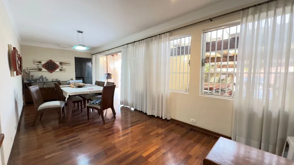 Casa, 3 quartos, 240 m² - Foto 11