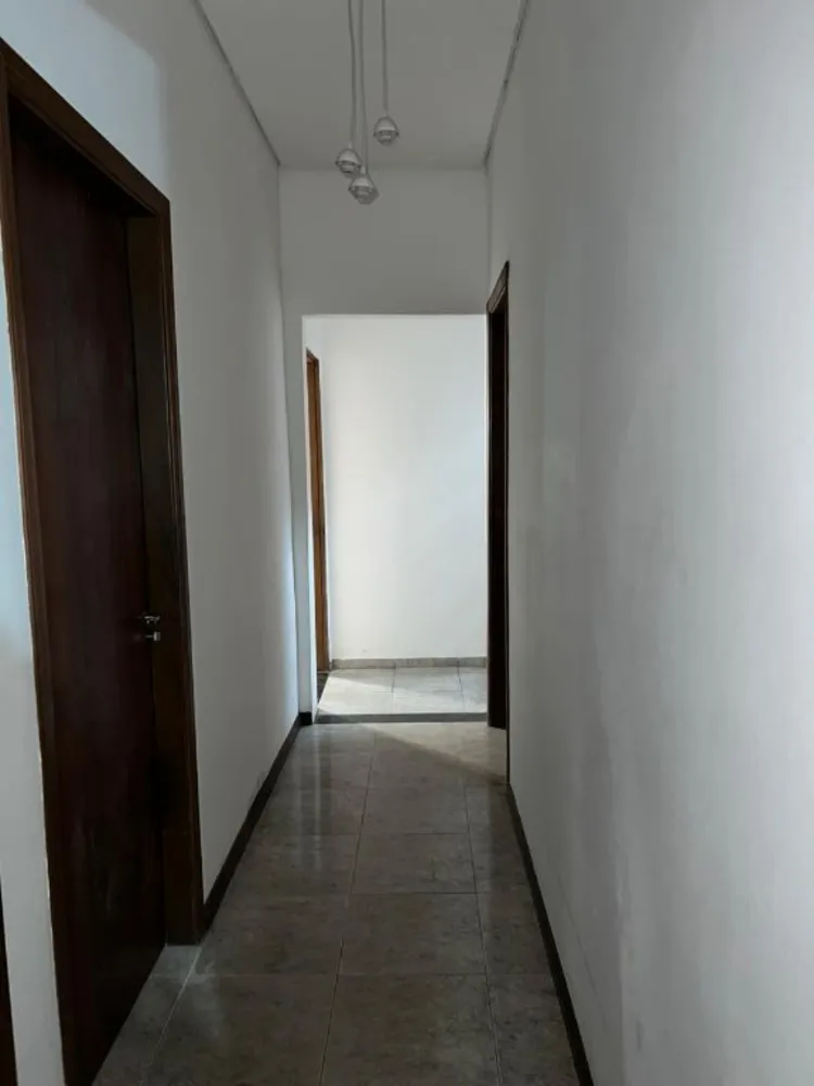 Casa, 6 quartos, 252 m² - Foto 9