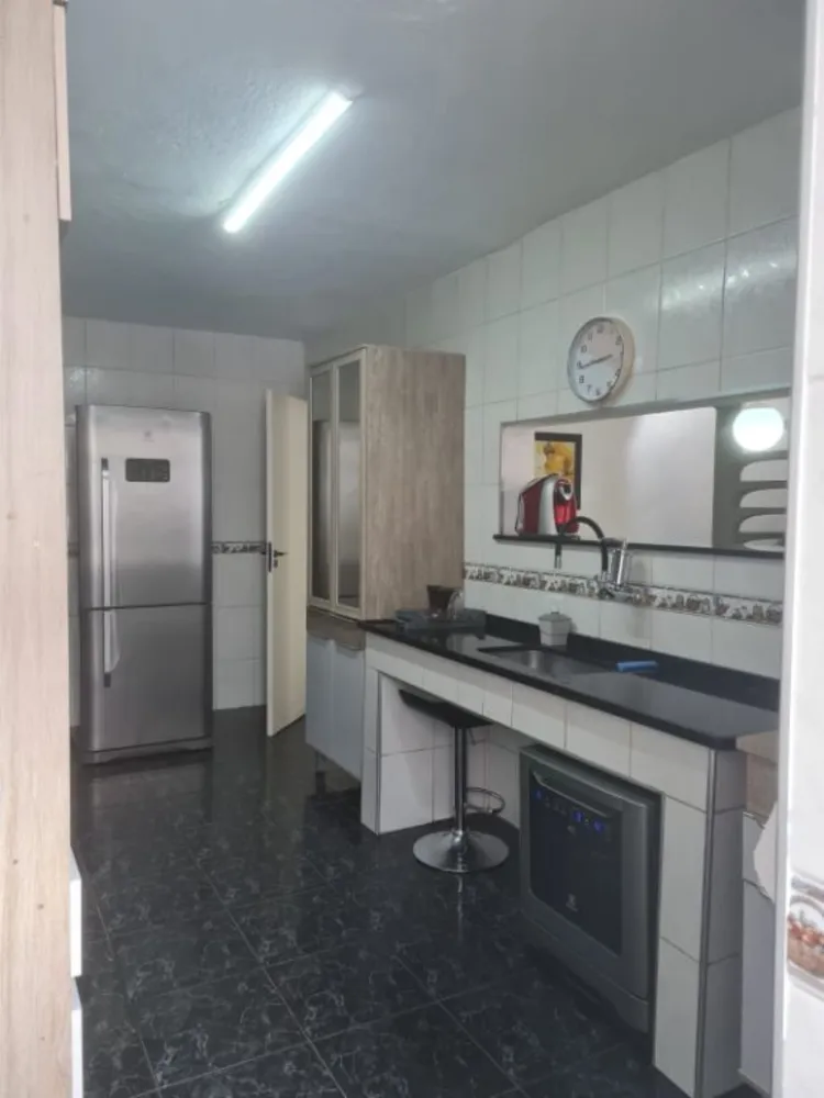 Casa, 6 quartos, 252 m² - Foto 6